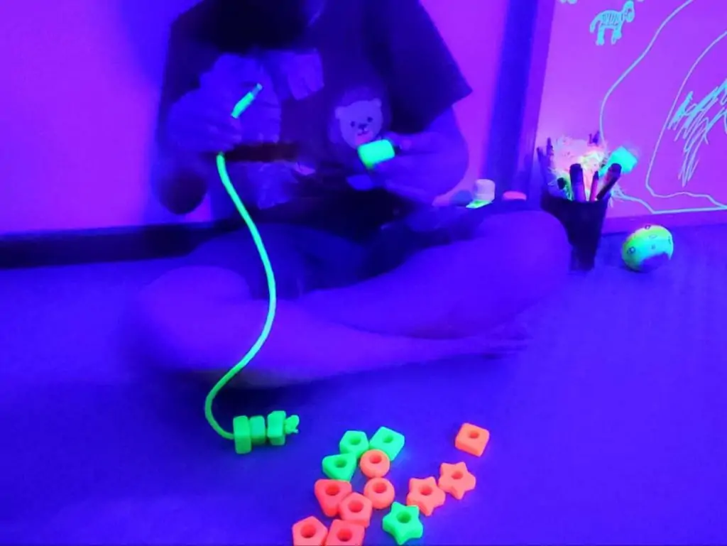 اتاق تاریک 2