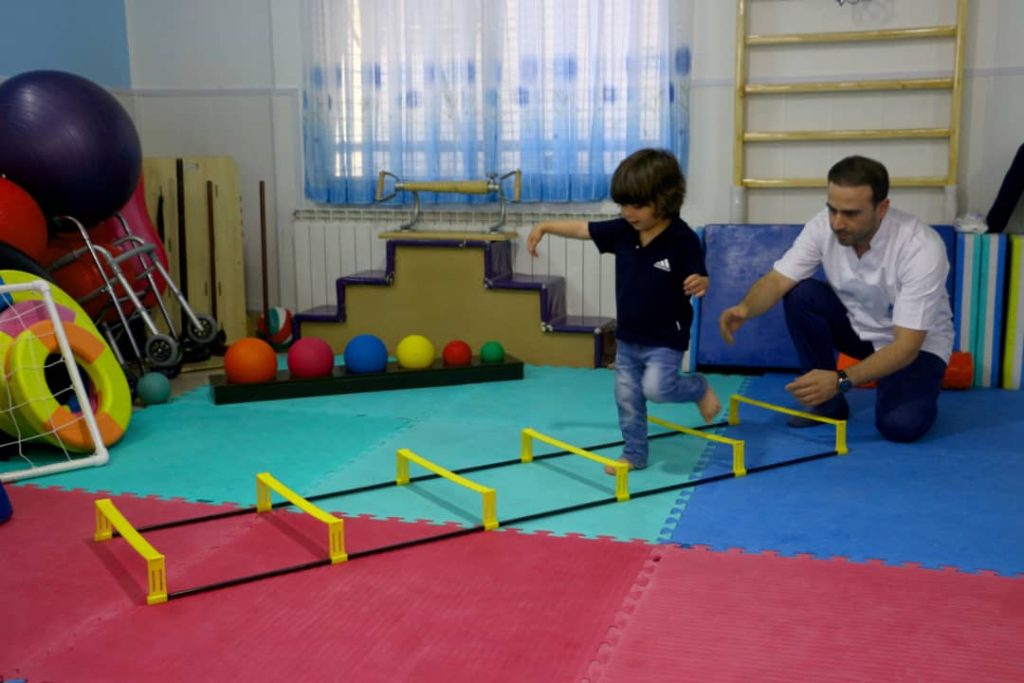 کاردرمانی اوتیسیم آرمان